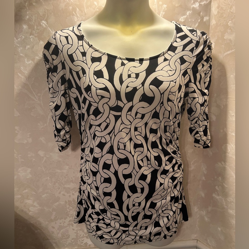 Beautiful Black and White Printed Top